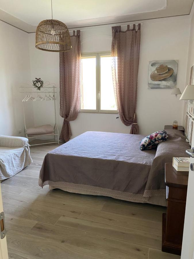 Tra Mare E Lago Torre di Faro المظهر الخارجي الصورة