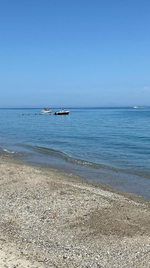 Tra Mare E Lago Torre di Faro المظهر الخارجي الصورة